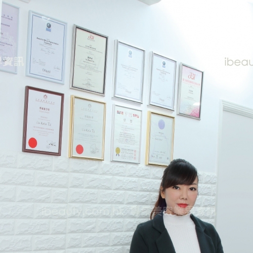 勇往直前　無所畏懼 廖群娣